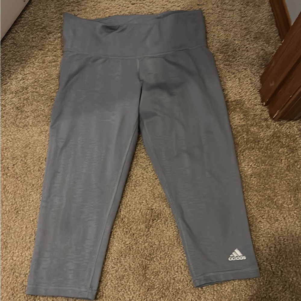 Medium Capri crop addidas leggings